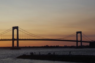 THROGS NECK BRIDGE